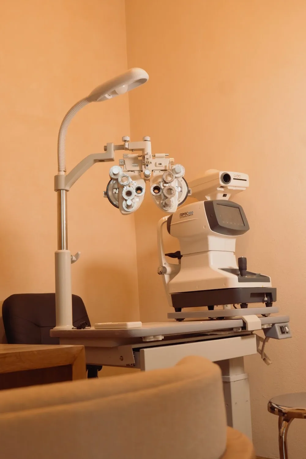 Equipo de valoración optométrica en Dr. Med